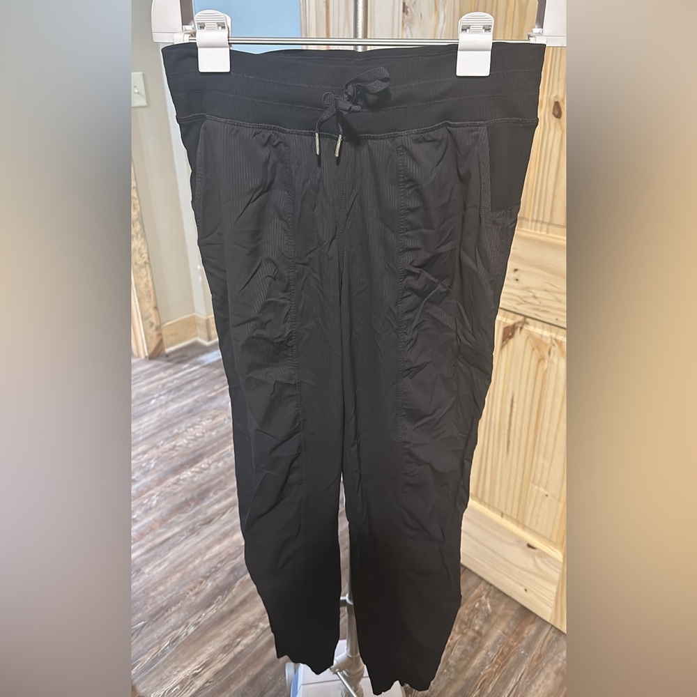 Lululemon dance studio joggers